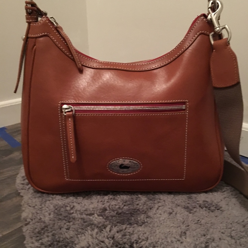 Dooney and Burke : Florentine Leather Cross body.